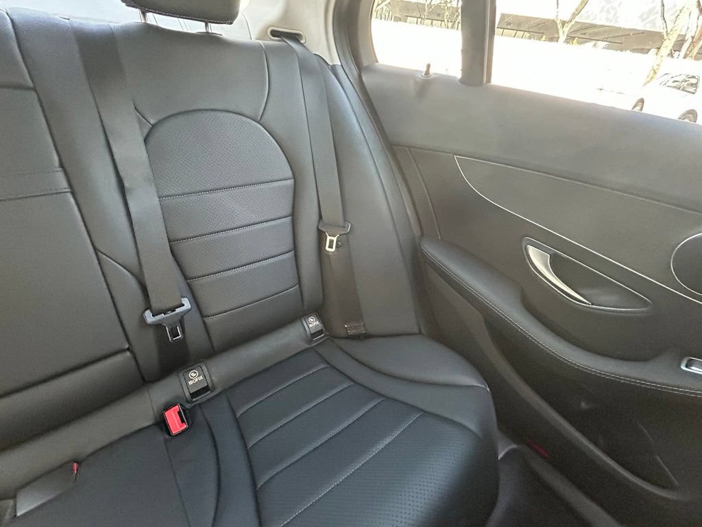 Used 2016 Mercedes-Benz C 300 Sedan image 14