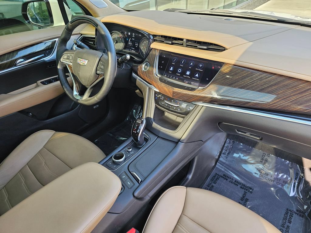 Certified 2023 Cadillac XT6 Sport w/ Platinum Package AWD/4WD image 10