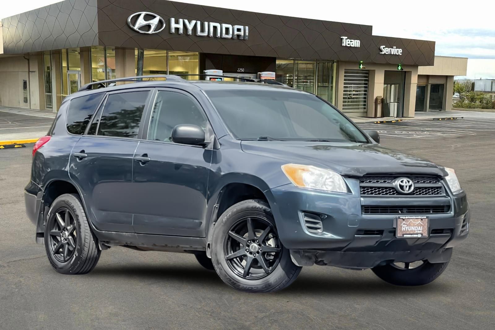 Used 2011 Toyota RAV4 4WD w/ Base L4 Extra Value Pkg image 2