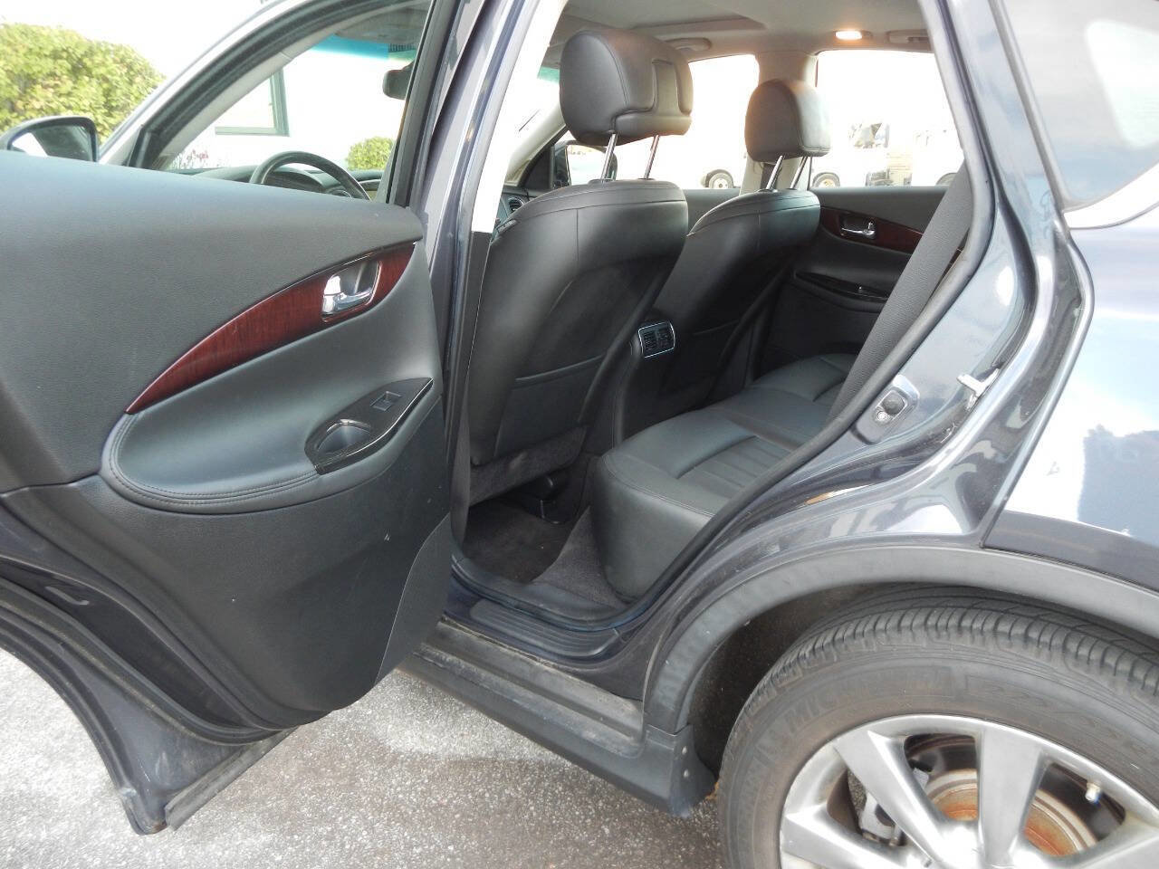 Used 2010 INFINITI EX35 Journey image 29