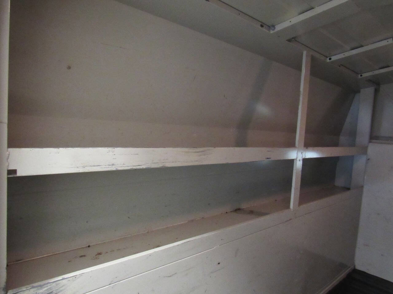 Used 2015 Ford E-350 and Econoline 350 Super Duty image 14