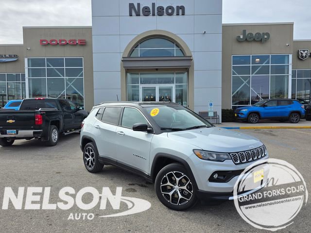 Used 2024 Jeep Compass Limited image 1