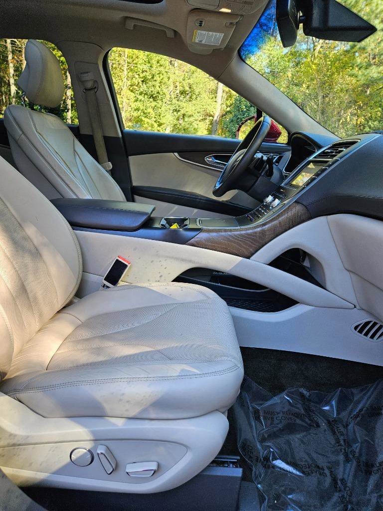 Used 2016 Lincoln MKX Reserve w/ Technology Package AWD/4WD image 48