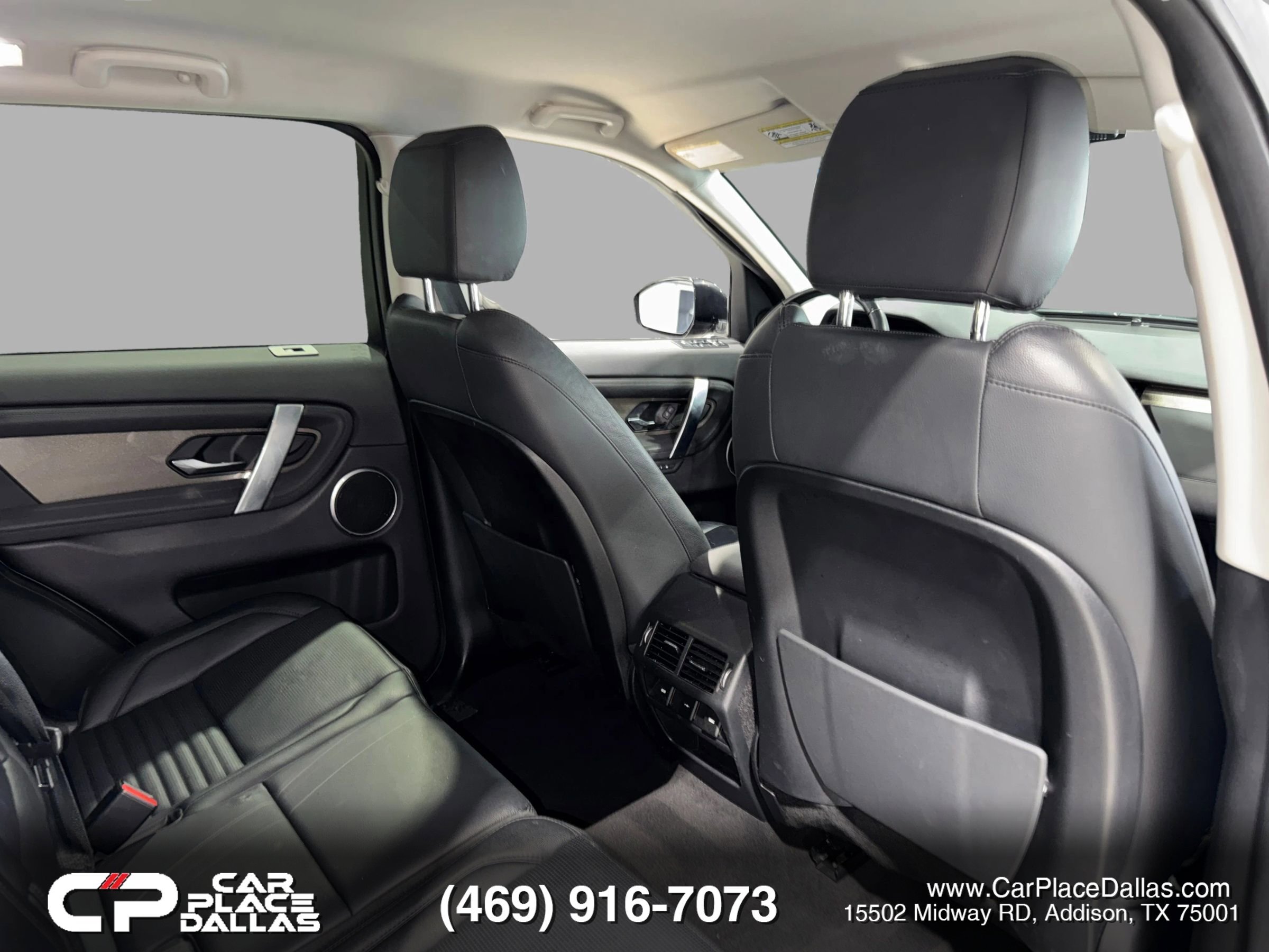 Used 2020 Land Rover Discovery Sport SE AWD/4WD image 28