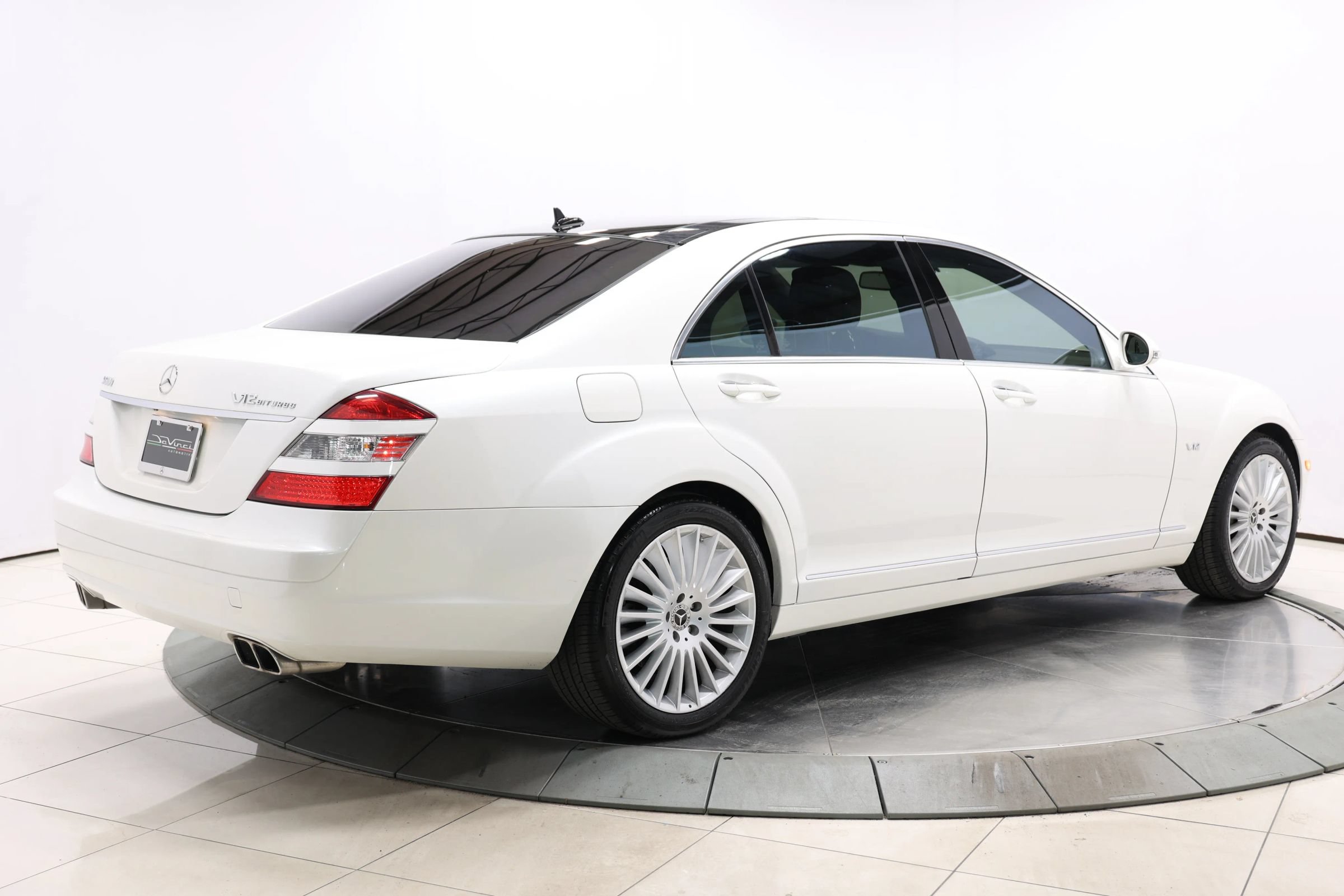 Used 2008 Mercedes-Benz S 600 image 4