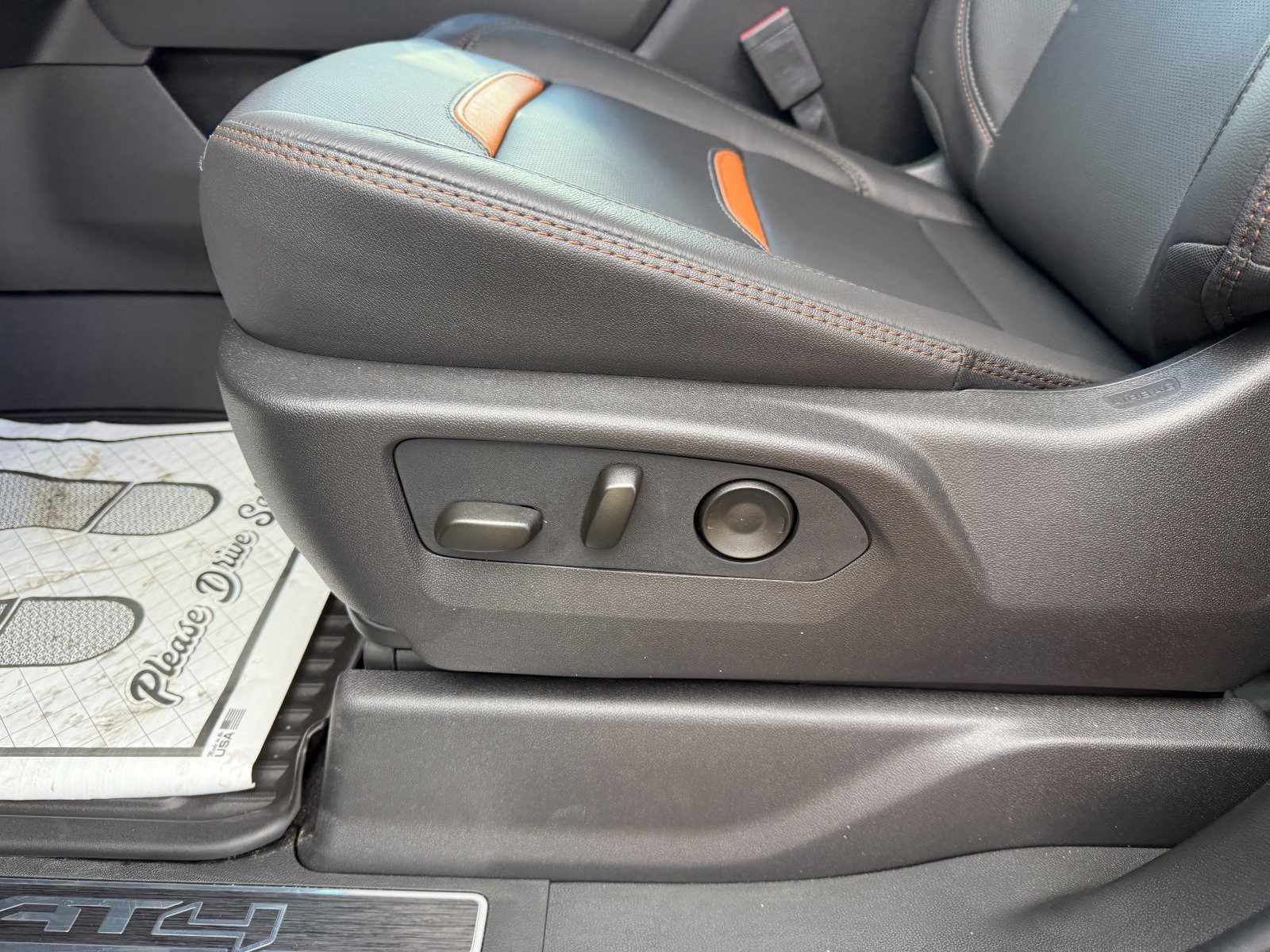 New 2026 GMC Sierra 3500 AT4 image 26