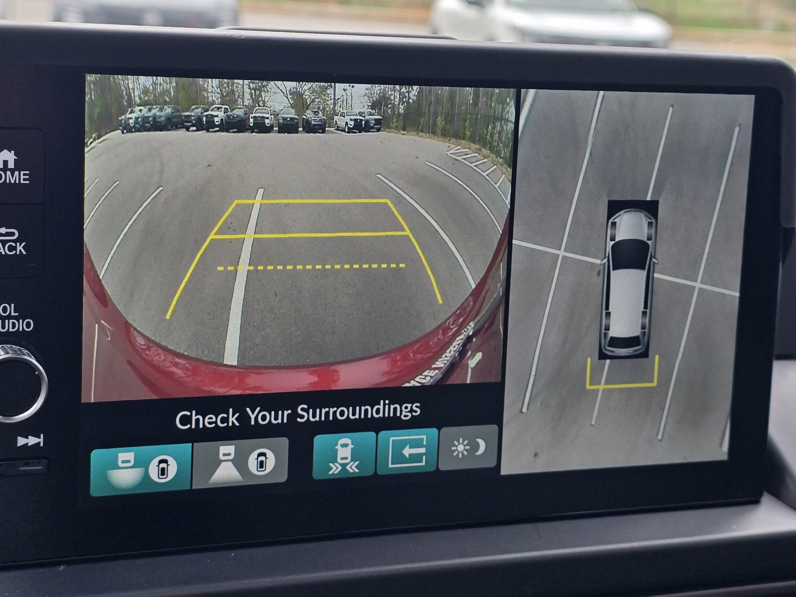 Used 2025 Honda Pilot TrailSport image 19