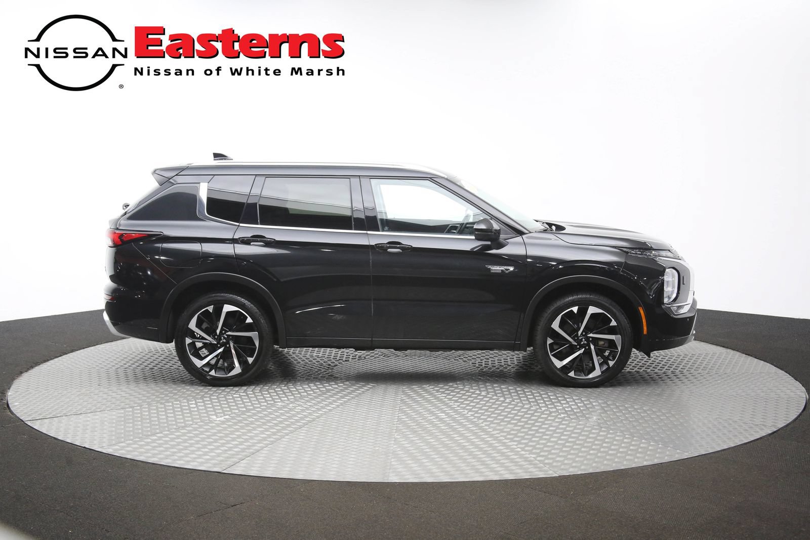 Used 2024 Mitsubishi Outlander SEL AWD/4WD image 48