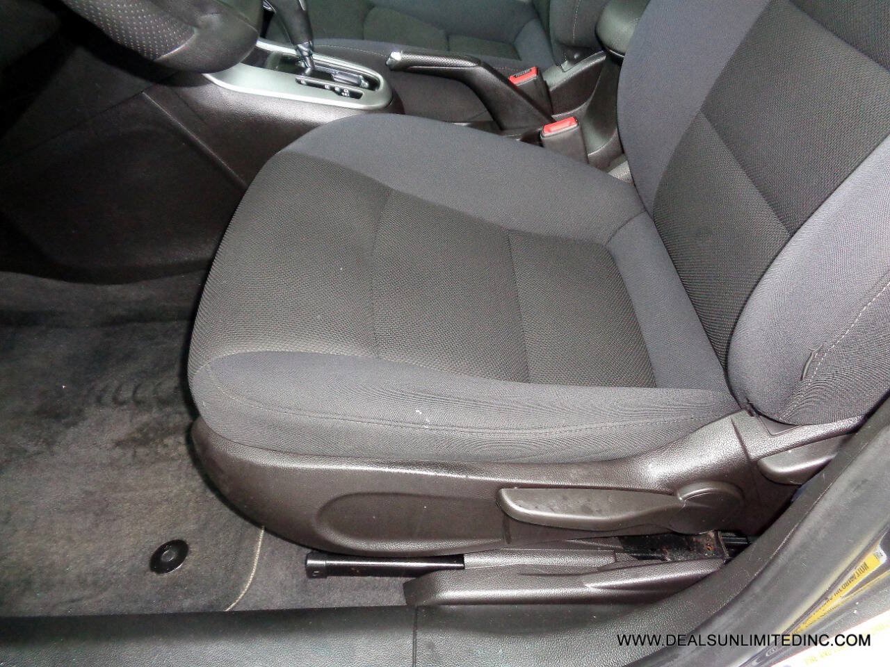 Used 2016 Chevrolet Cruze LT FWD image 8