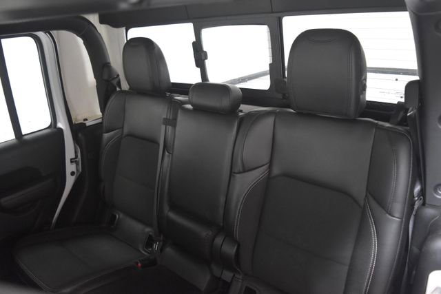 Certified 2023 Jeep Gladiator Sport image 19