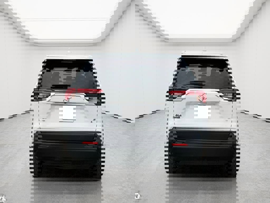 Used 2024 Toyota RAV4 LE image 6