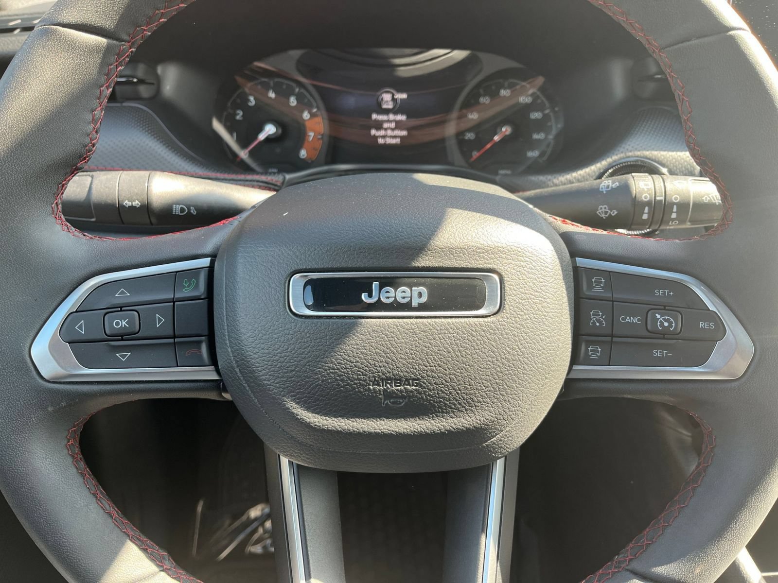 Used 2025 Jeep Compass Trailhawk AWD/4WD image 22