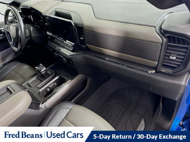 Used 2022 Chevrolet Silverado 1500 ZR2 w/ Technology Package AWD/4WD image 37