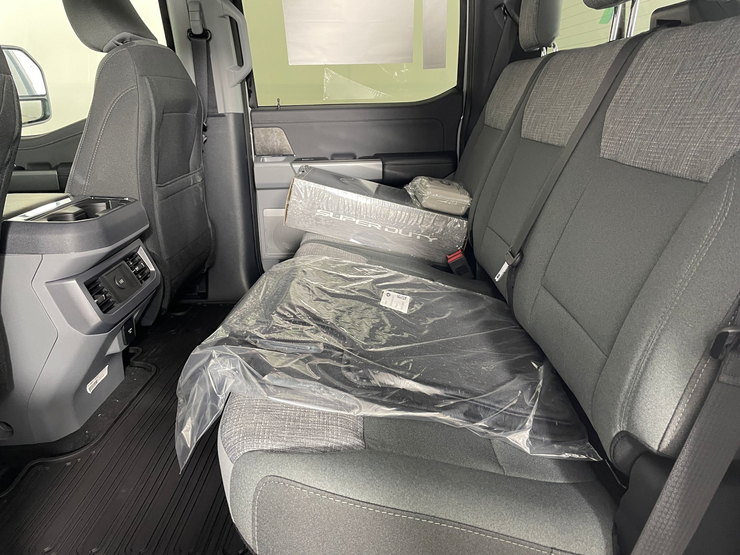New 2026 Ford F250 XLT w/ XLT Premium Package AWD/4WD image 10