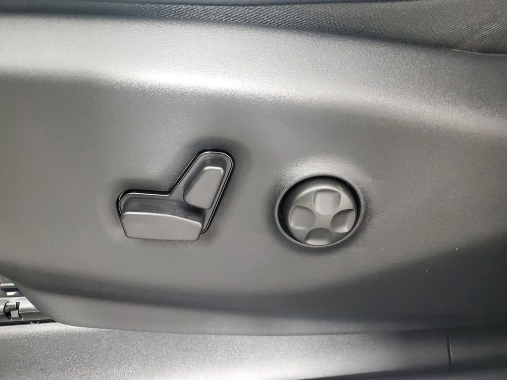 New 2026 Chrysler Pacifica Select image 29