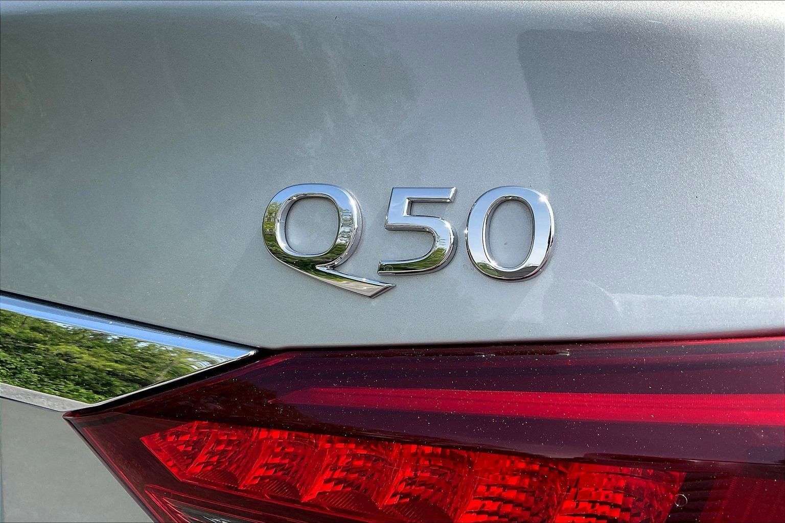 Used 2018 INFINITI Q50 Luxe w/ Essential Package (3.0T Luxe) AWD/4WD image 25