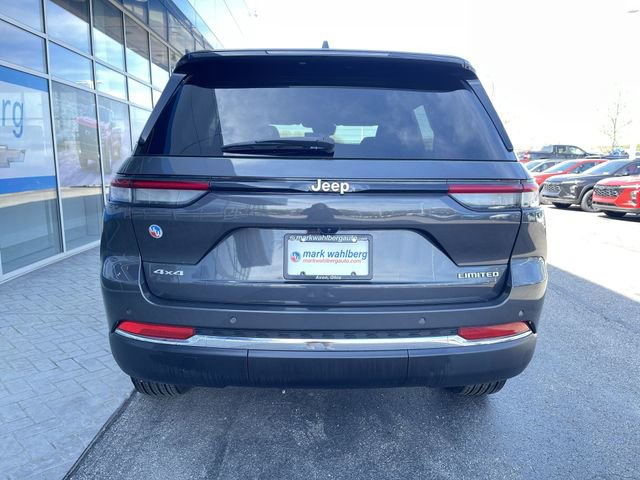Used 2025 Jeep Grand Cherokee Limited AWD/4WD image 32