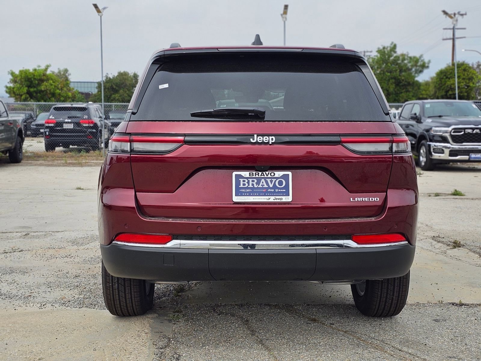 New 2026 Jeep Grand Cherokee Laredo RWD image 6