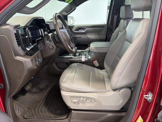Used 2024 Chevrolet Silverado 1500 LTZ w/ LTZ Convenience Package II AWD/4WD image 9