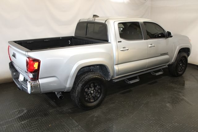 Used 2022 Toyota Tacoma SR5 RWD image 5