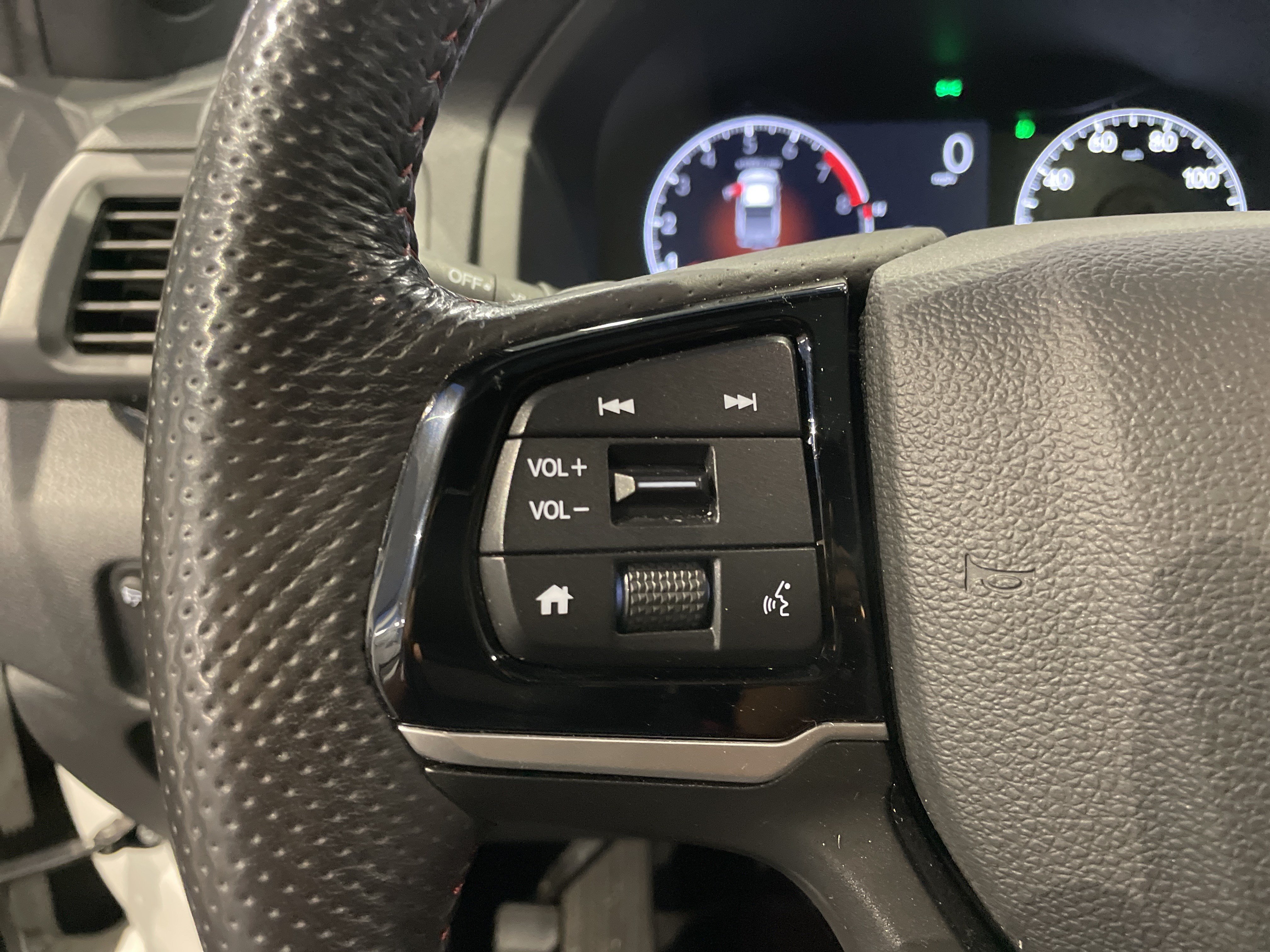 Used 2025 Honda Ridgeline Black Edition image 21