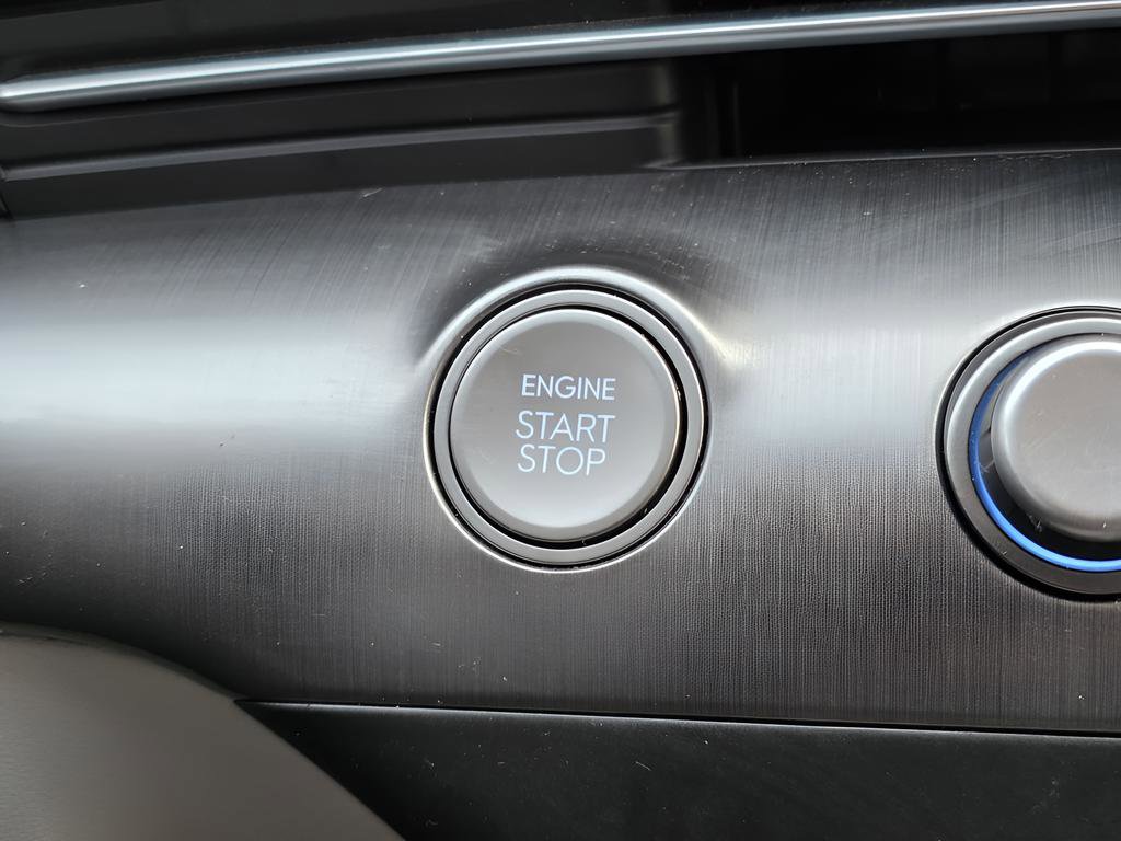 Used 2024 Hyundai Kona SEL image 28