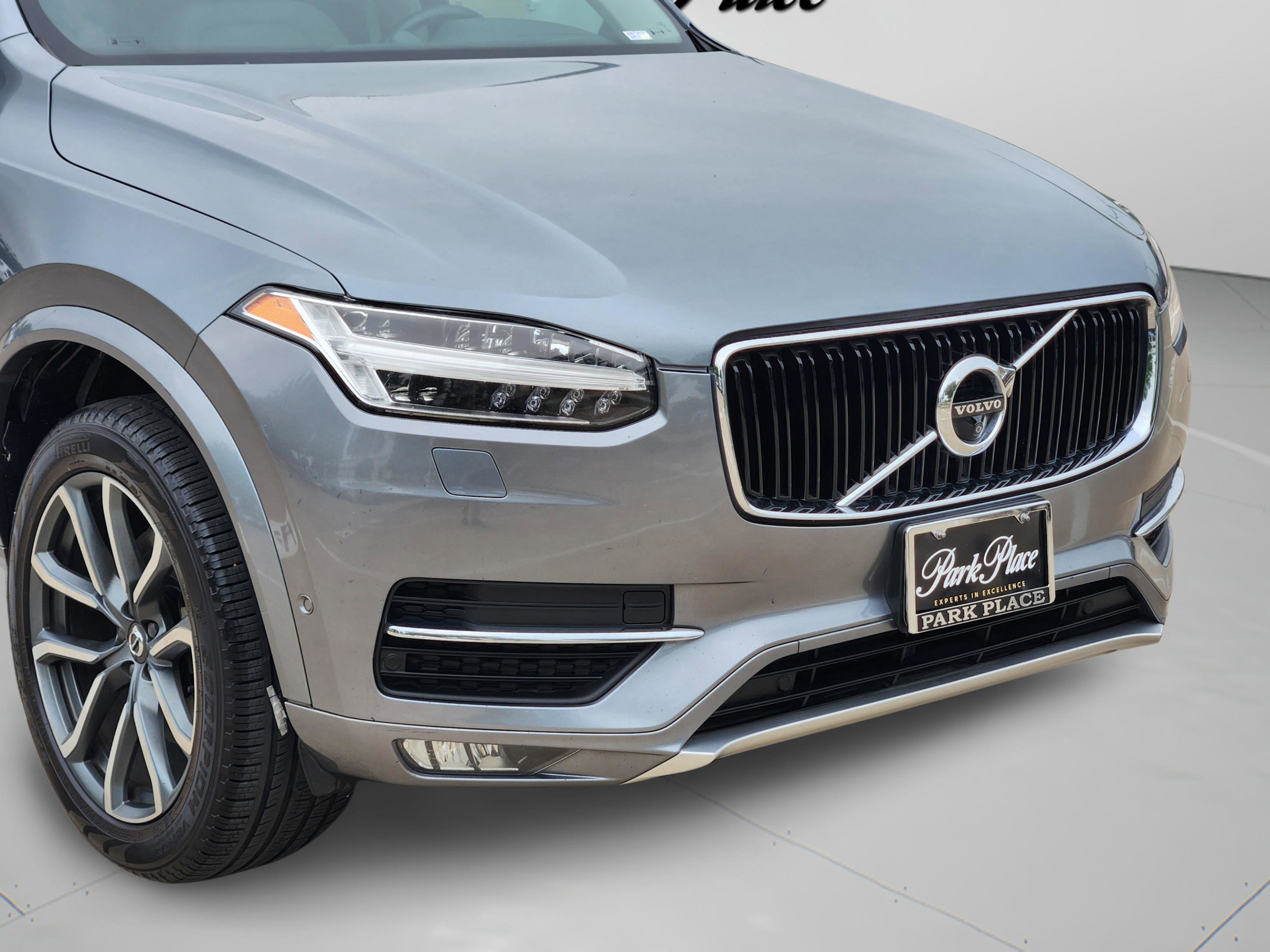 Used 2018 Volvo XC90 T6 Momentum AWD/4WD image 34