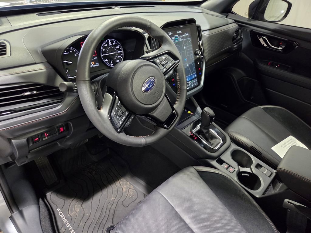 Used 2025 Subaru Forester Touring w/ Popular Package - Touring image 5