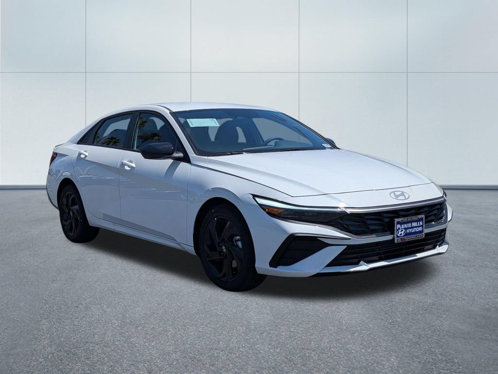 New 2026 Hyundai Elantra Sport FWD image 8