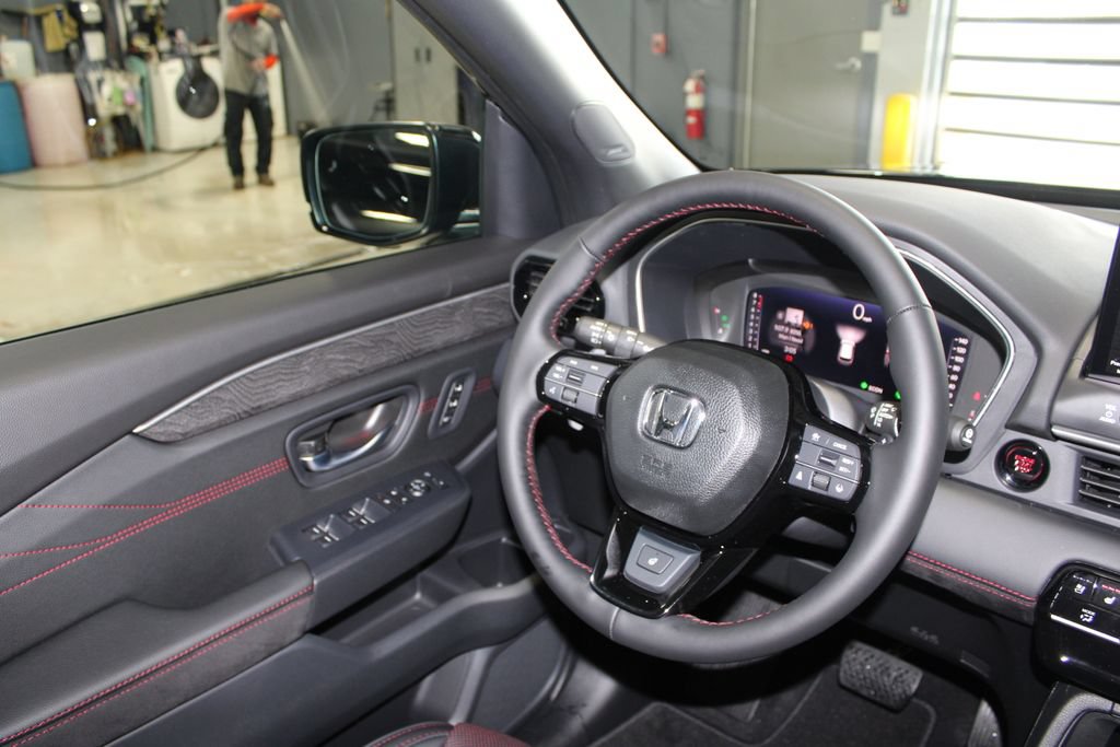 New 2026 Honda Pilot Black Edition image 33
