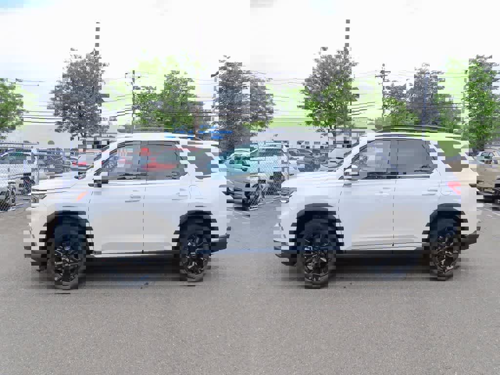 New 2025 Honda Pilot Touring image 3