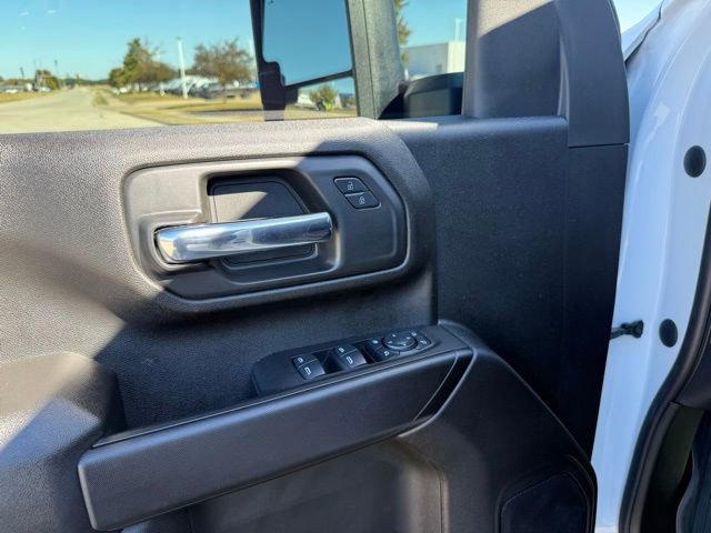 Used 2024 Chevrolet Silverado 2500 Custom w/ Custom Value Package image 30