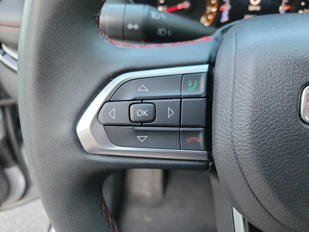 Used 2024 Jeep Compass Trailhawk AWD/4WD image 30