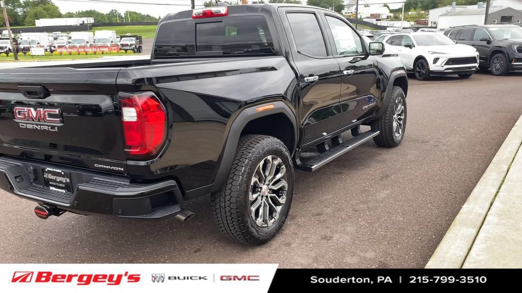 New 2026 GMC Canyon Denali AWD/4WD image 9