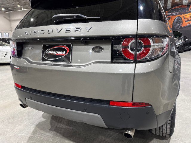 Used 2017 Land Rover Discovery Sport SE image 41