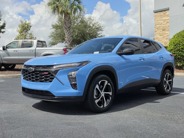 Certified 2024 Chevrolet Trax RS w/ Sunroof Package FWD image 2