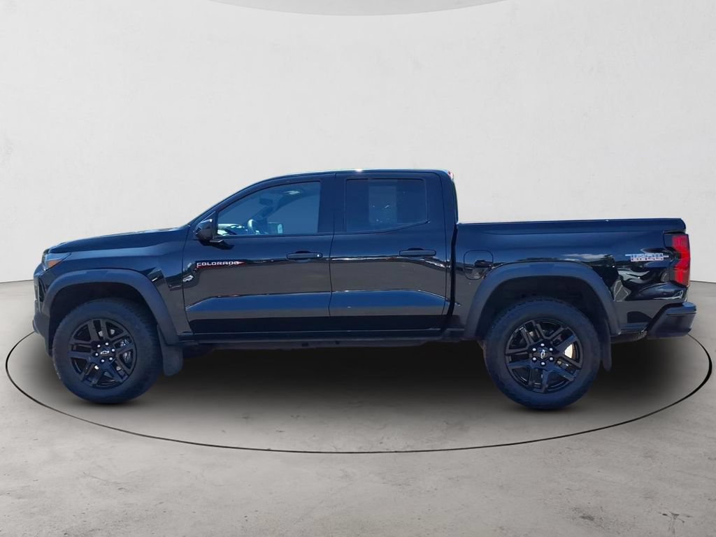 Used 2024 Chevrolet Colorado Trail Boss w/ Technology Package AWD/4WD image 8