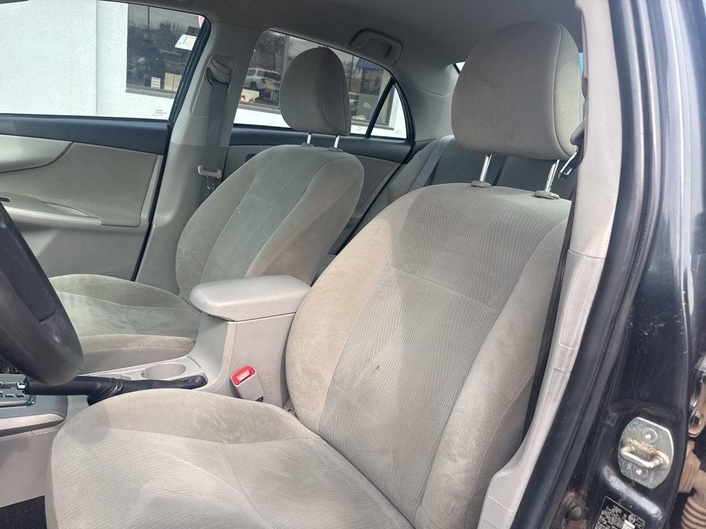 Used 2011 Toyota Corolla LE image 26