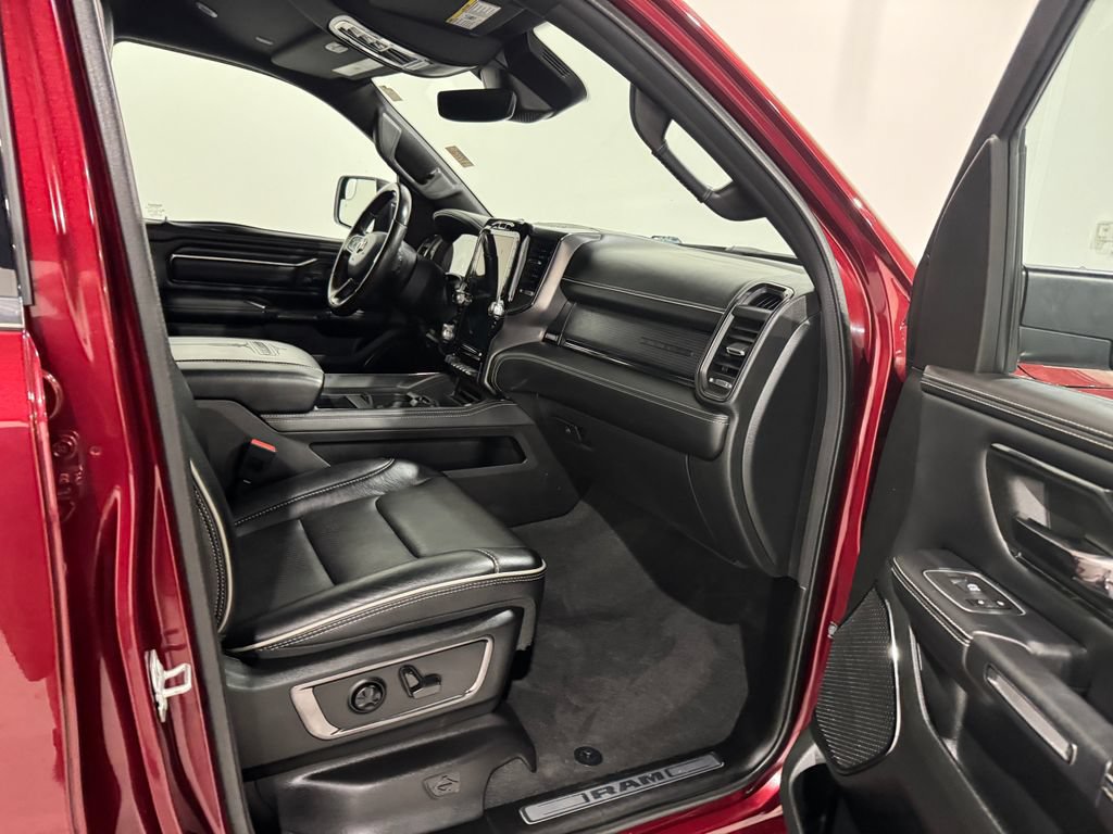 Used 2022 RAM 1500 Limited w/ Body-Colour Bumper Group AWD/4WD image 22
