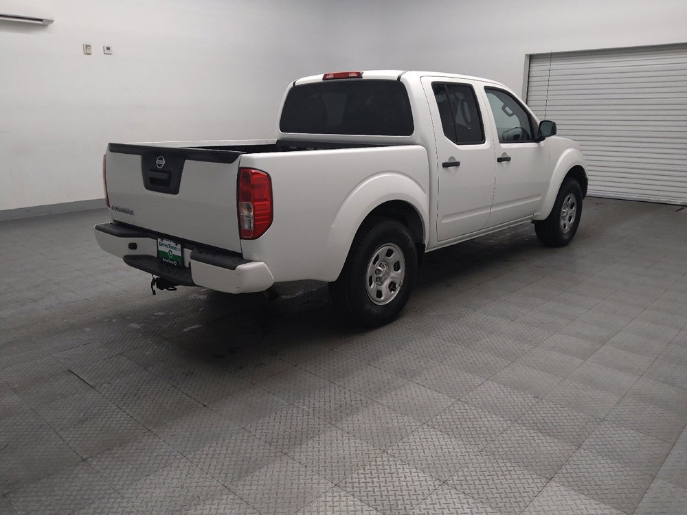 Used 2020 Nissan Frontier S RWD image 9