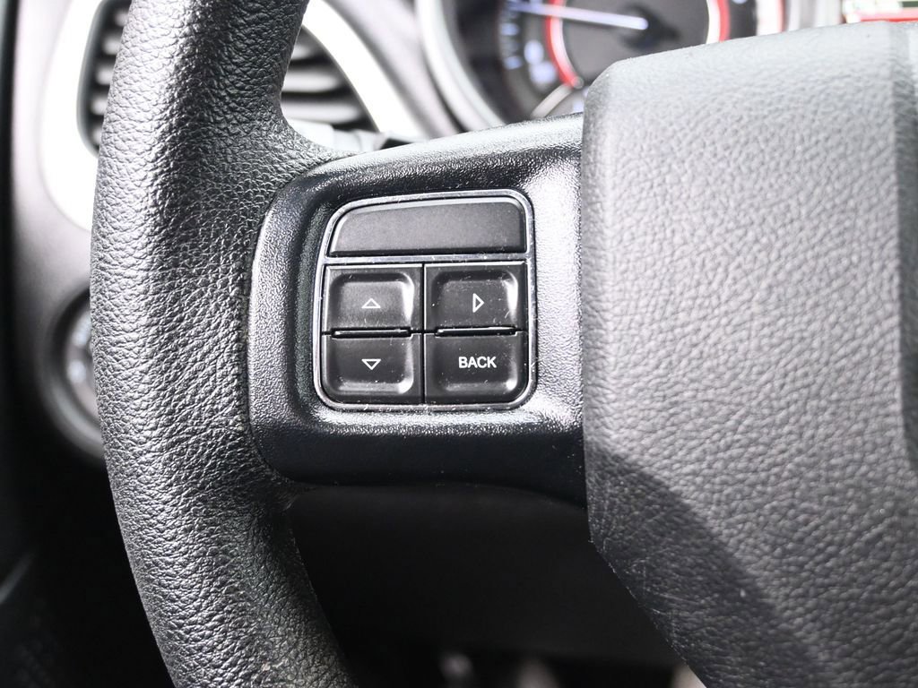 Used 2020 Dodge Journey SE image 13