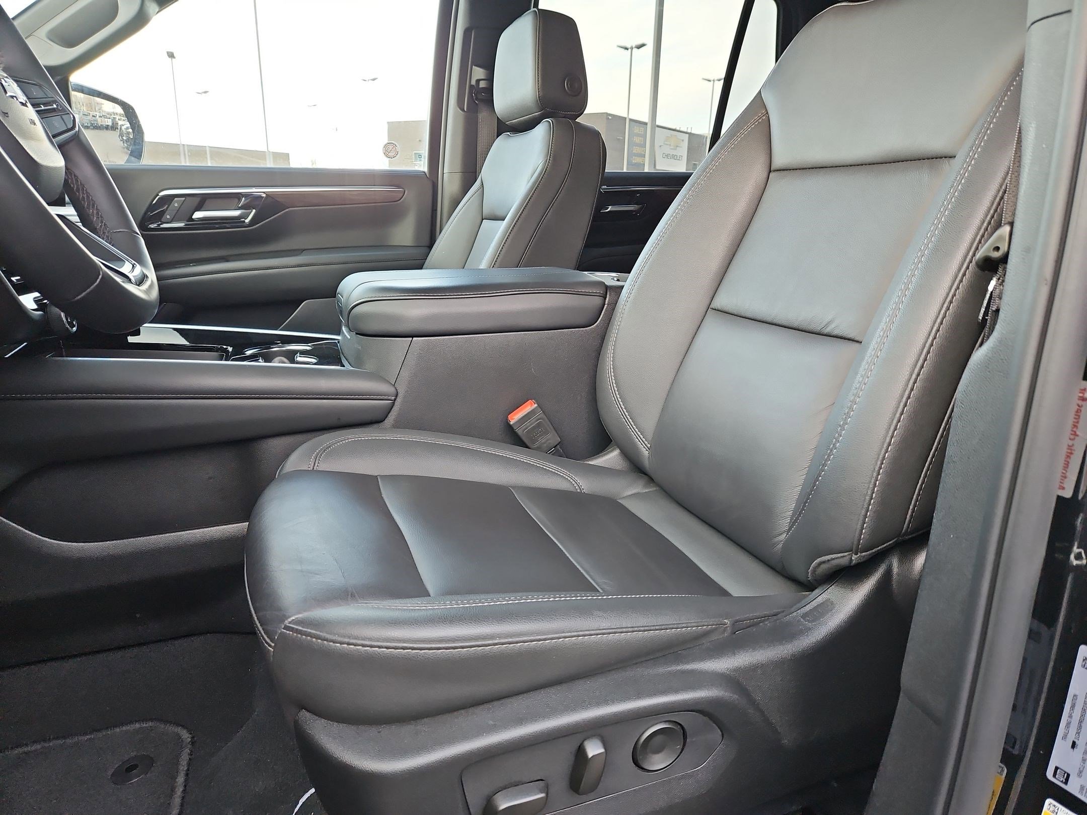 Used 2025 Chevrolet Tahoe Z71 image 15