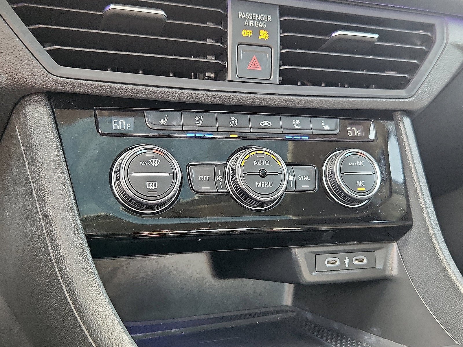 Certified 2024 Volkswagen Jetta SEL FWD image 15