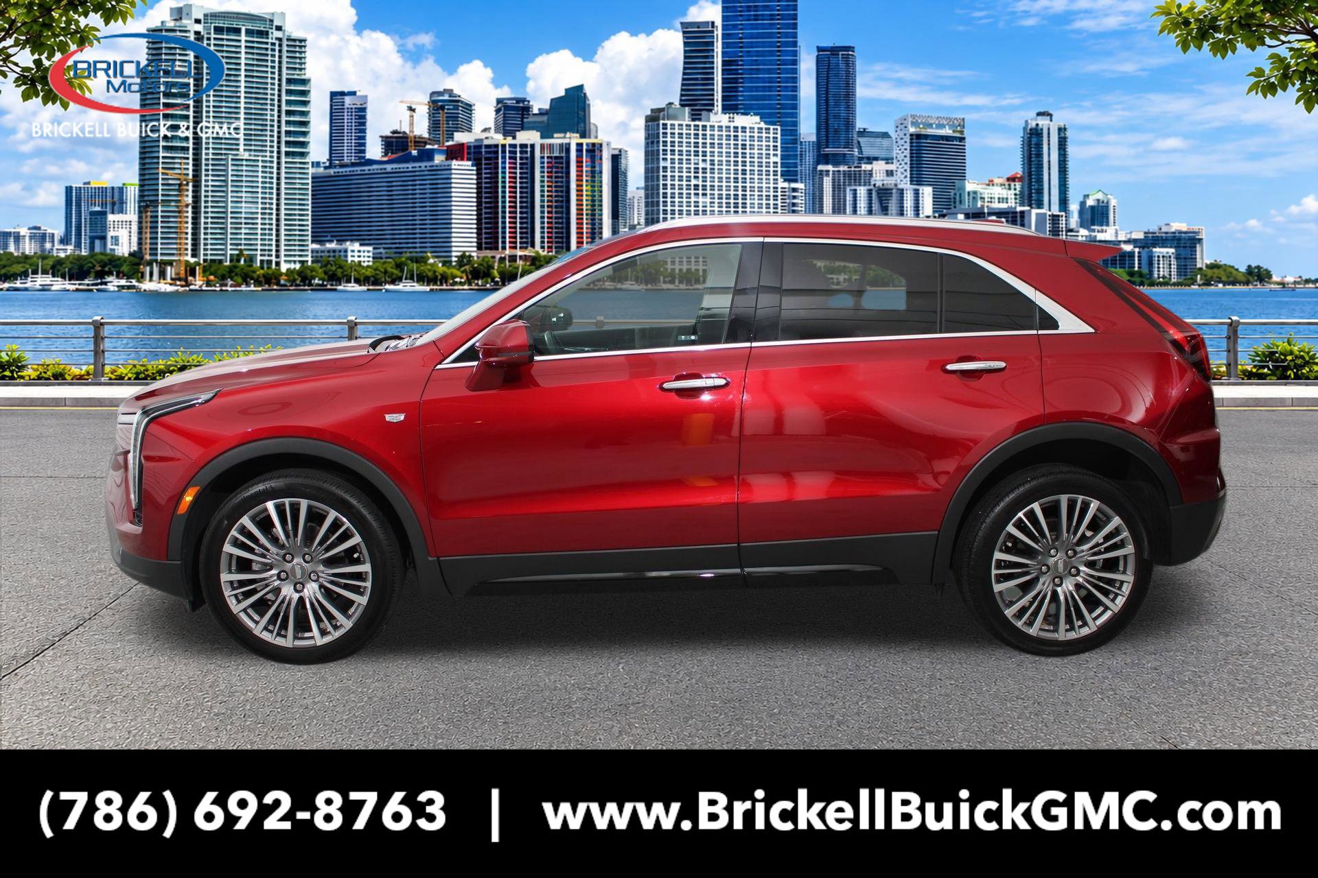 Used 2024 Cadillac XT4 Premium Luxury FWD image 2