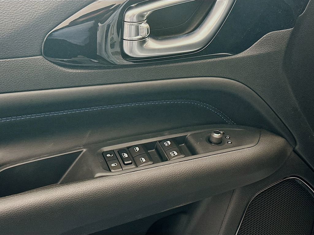 New 2026 Jeep Compass Latitude image 17