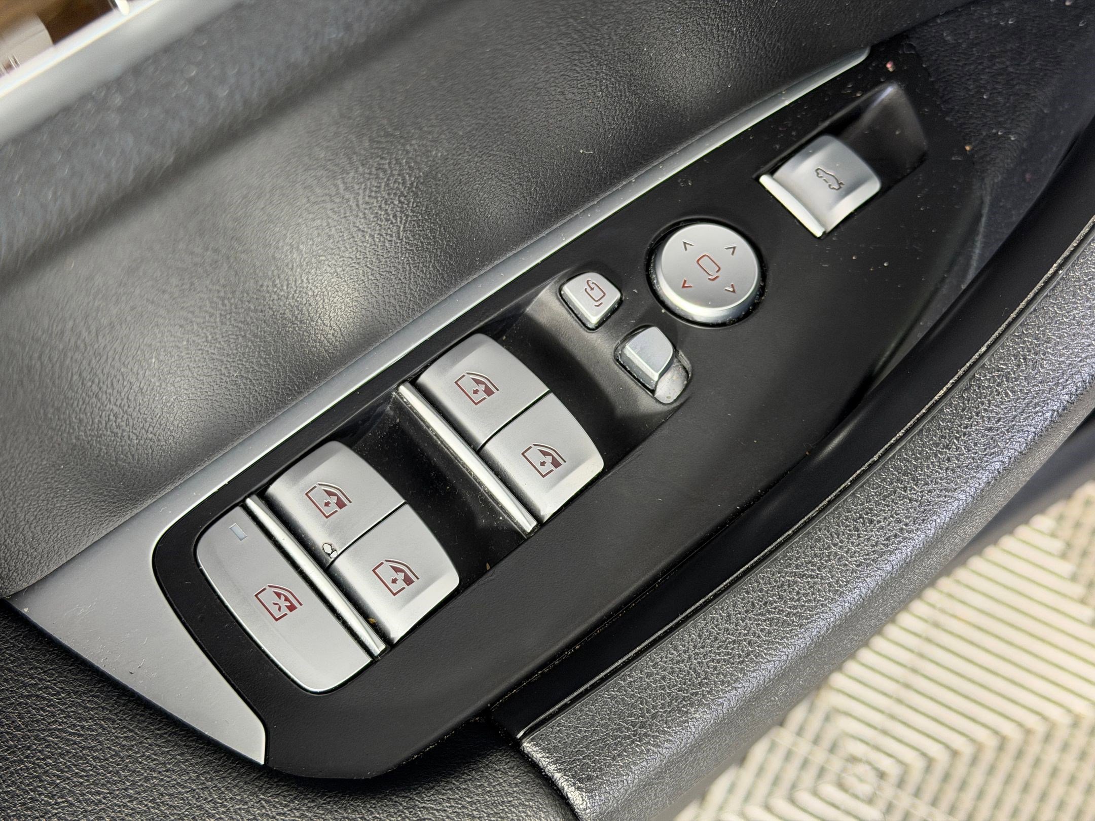 Used 2024 BMW X3 xDrive30i w/ Convenience Package image 21