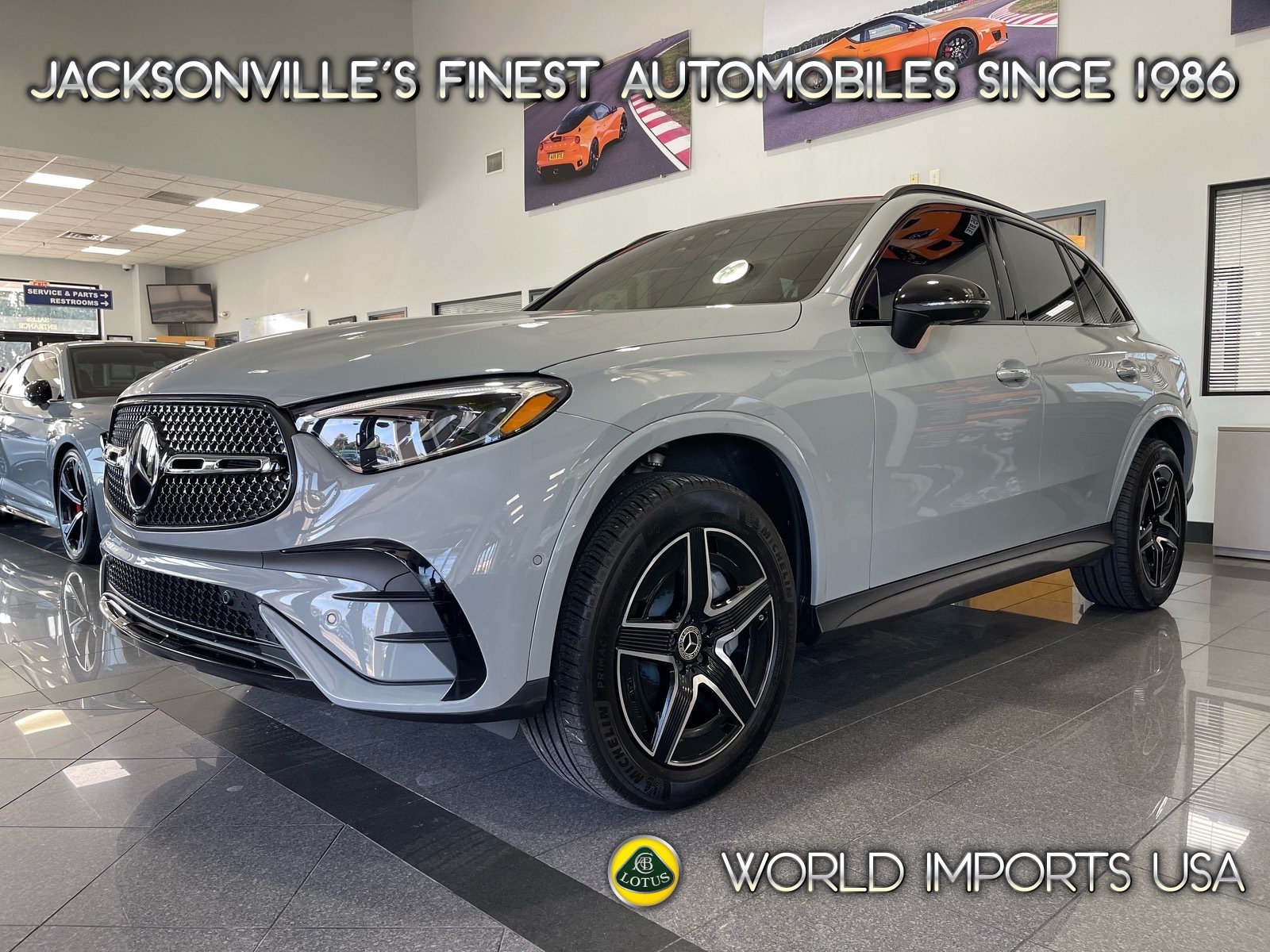 Used 2025 Mercedes-Benz GLC 300 4MATIC image 1