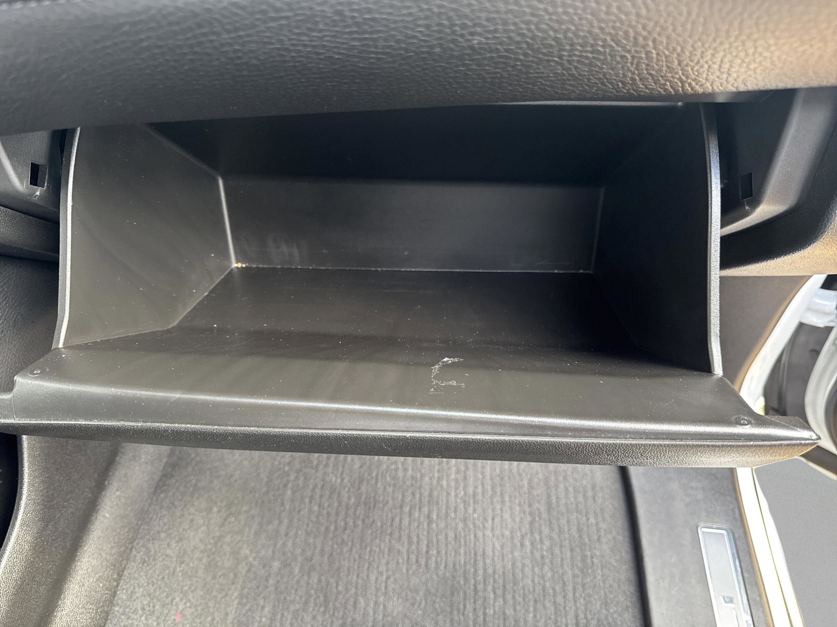 Used 2024 GMC Yukon XL Denali image 32