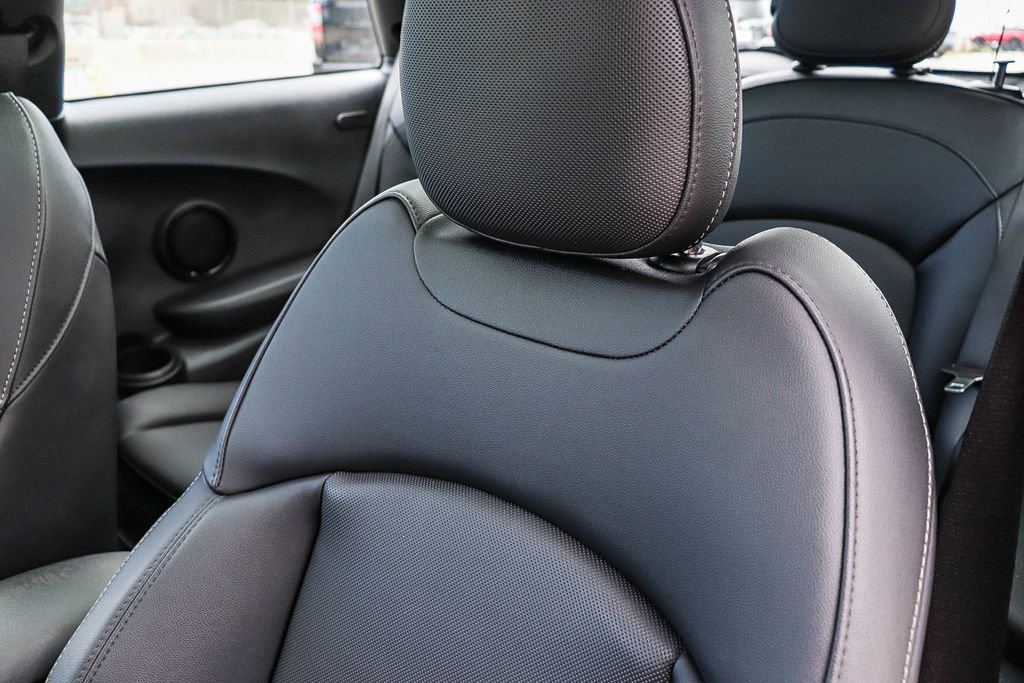 Used 2023 MINI Cooper S image 31