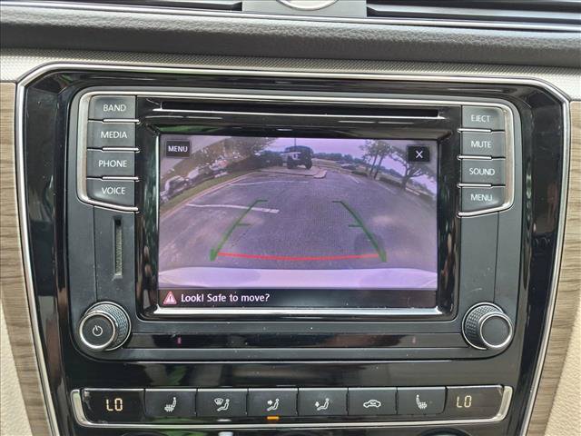 Used 2017 Volkswagen Passat 1.8T SE FWD image 10